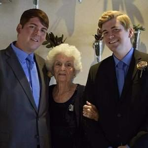 Meet your Posher, Oakley